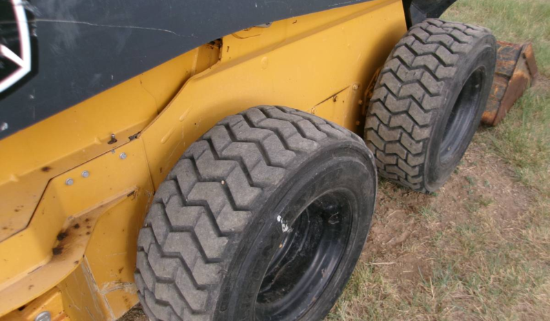 
								2019 Deere 324G Skid Steer full									