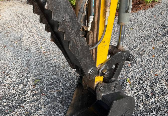 
								2017 Wacker Neuson 3503 Mini Excavator full									