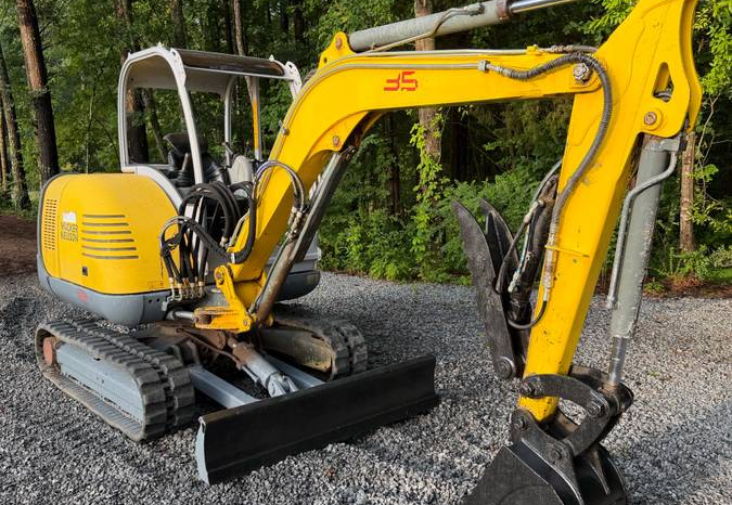 
								2017 Wacker Neuson 3503 Mini Excavator full									