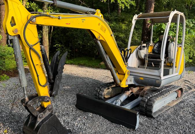 
								2017 Wacker Neuson 3503 Mini Excavator full									