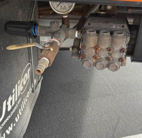 
								Used Coring Truck Utilicor MD-300 Truck Mounted 2015 Ford F-550 6.7L Powerstroke Diesel ONLY 12,000 ACTUAL MILES! full									