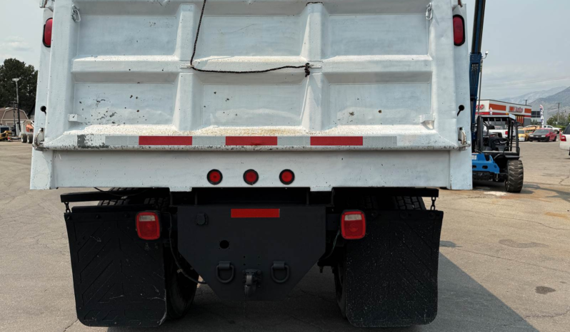 
								Used Dump Truck Crew Cab 2005 GMC C7 Duramax 7.8L Diesel Automatic Bobtail 51k Miles! NON CDL!! full									
