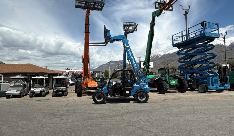 
								Used Telehandler Forklift 2018 Genie GTH-5519 5,500 LB 19′ Reach Telescopic Fork Lift full									