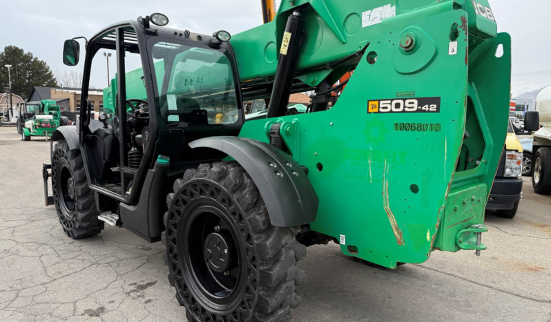 
								Used Telehandler Forklift 2018 JCB 509-42 4x4x4 9,000 LB 42′ Reach Diesel Telescopic Fork Lift full									