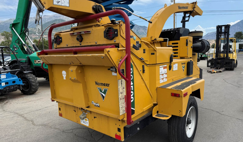 
								Used Wood / Brush Chipper 2021 Vermeer BC1500 15″ Portable full									